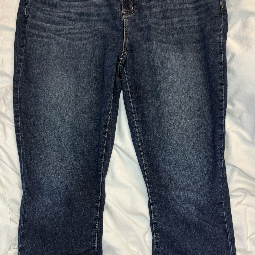 Signature by Levi Strauss Dark Blue  Mid Rise Capri Jeans